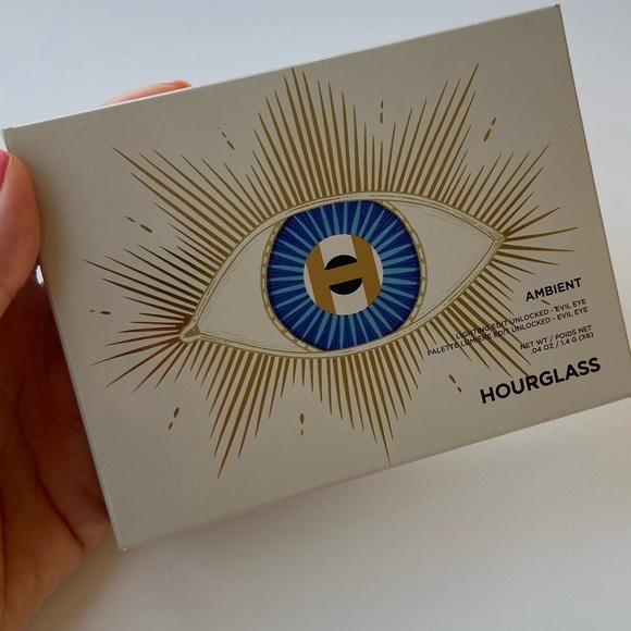 HOURGLASS Ambient lighting Evil Eye Palette - Picture 11 of 11